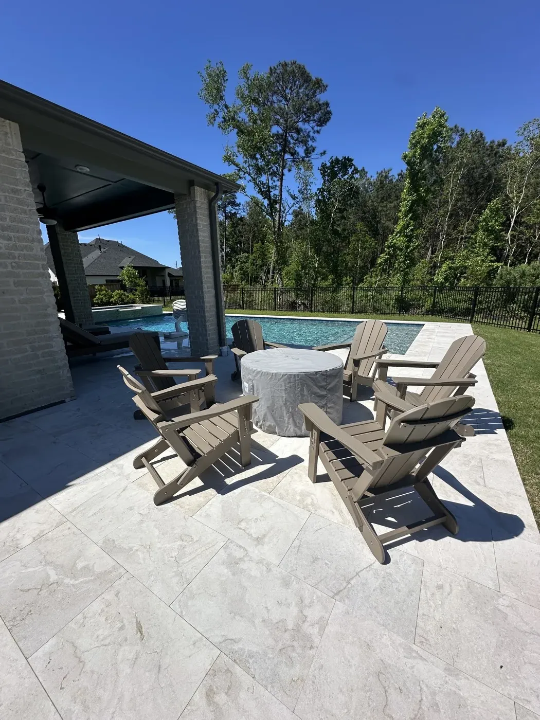 Custom gunite pool built by Pools of Houston in Woodsons Reserve, Spring TX